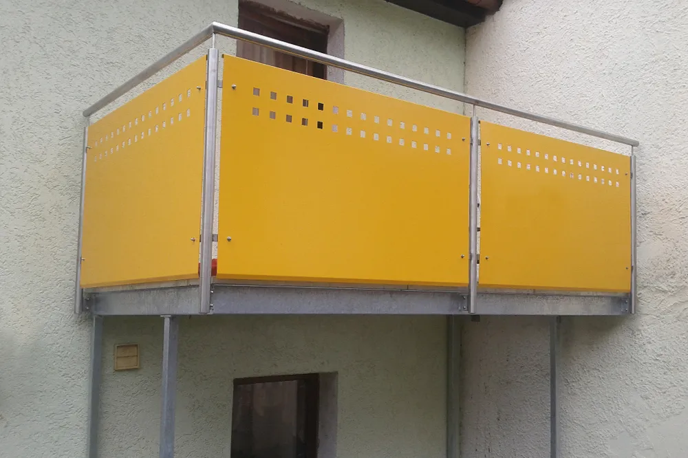 Edelstahl Balkone und Geländer