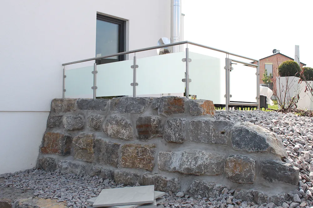 Edelstahl Balkone und Geländer