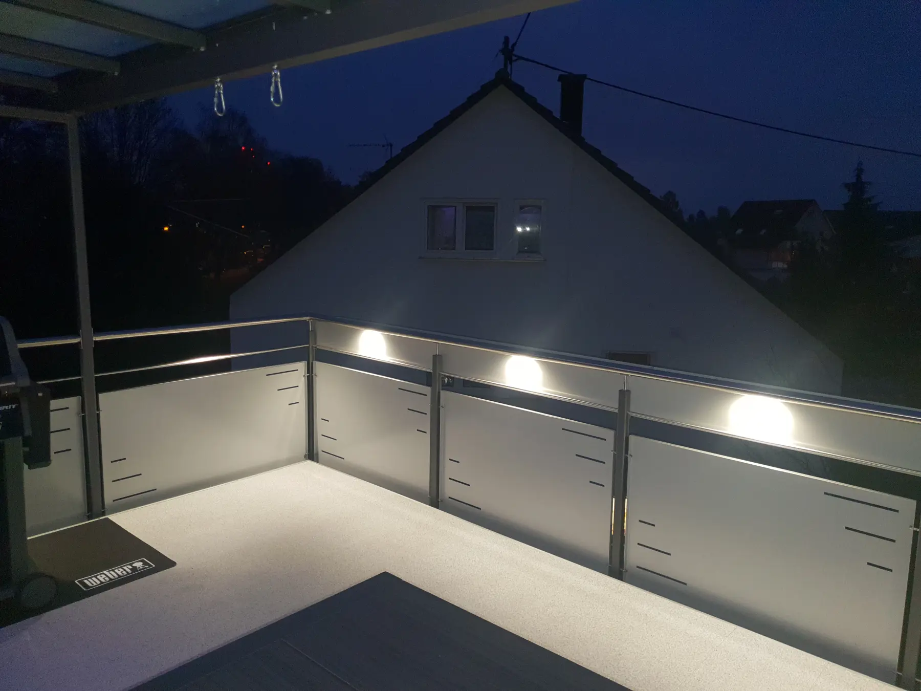 Edelstahl Balkone und Geländer