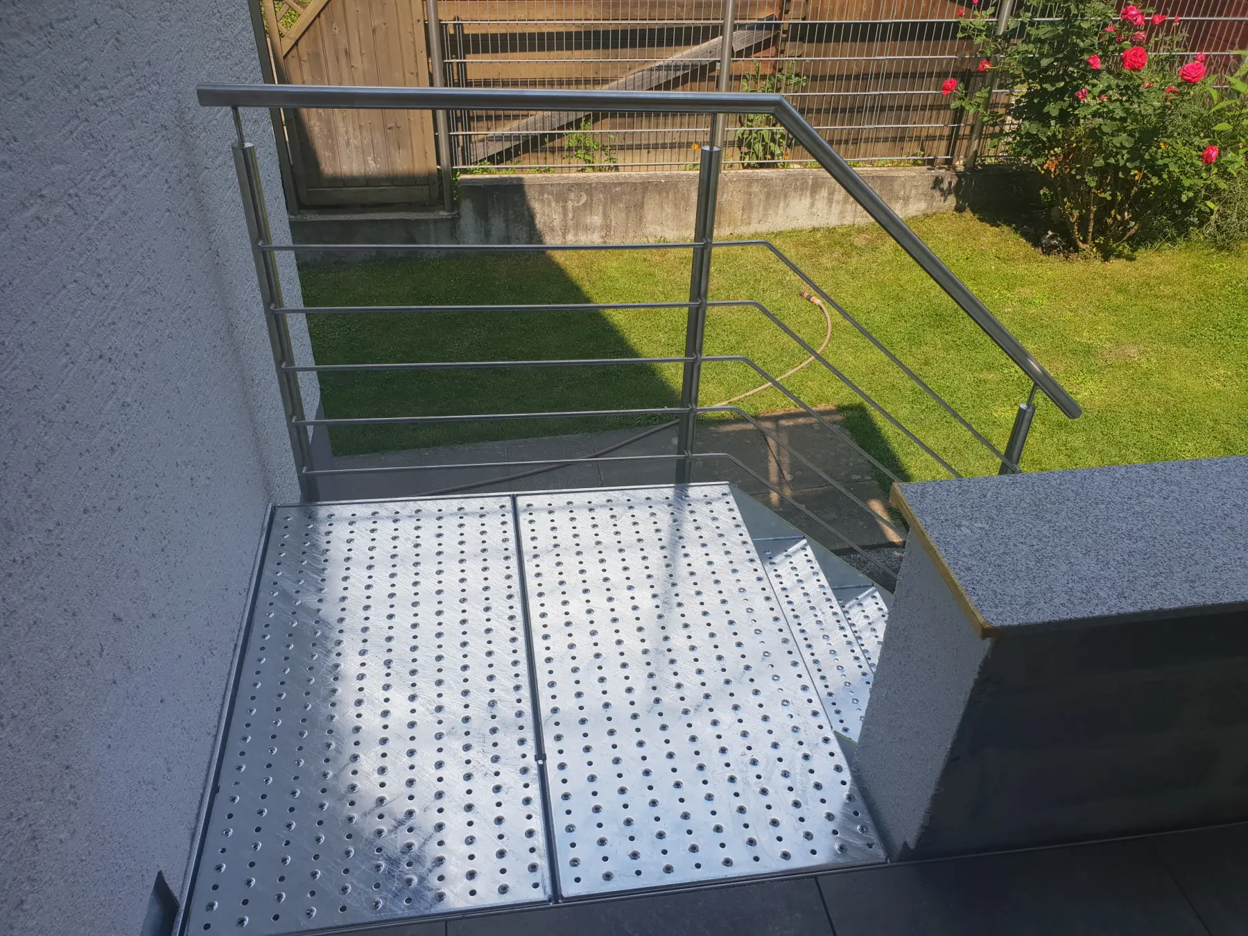 Treppen und Geländer aus Edelstahl